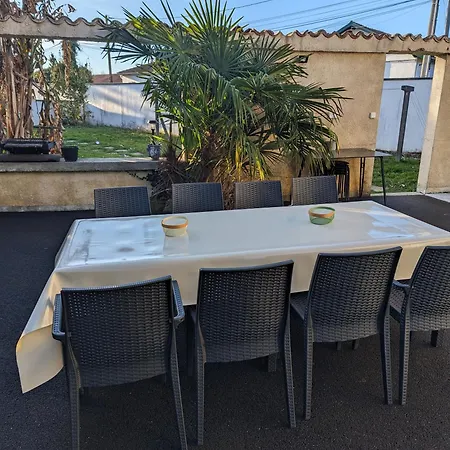 10 Pers Avec Piscine, Jacuzzi Jardin