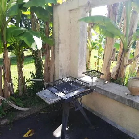 Casa de Férias 10 Pers Avec Piscine, Jacuzzi Jardin