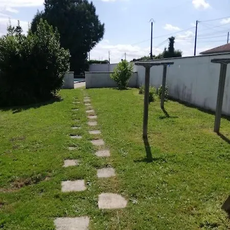 10 Pers Avec Piscine, Jacuzzi Jardin